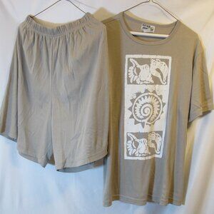 Physical Attraction two piece set – beige top and shorts L